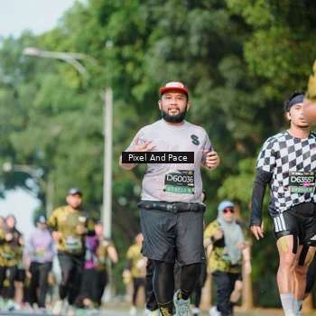 Runner Photo 6910911