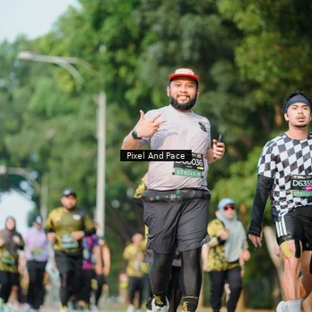 Runner Photo 6910914