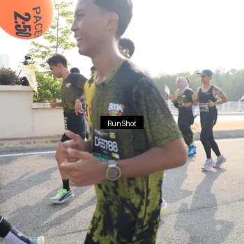 Runner Photo 6910947