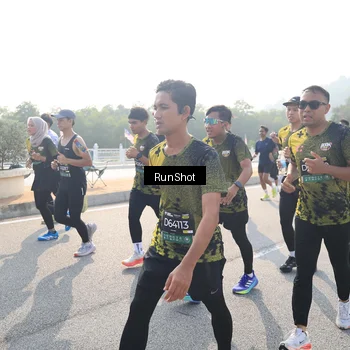 Runner Photo 6910948