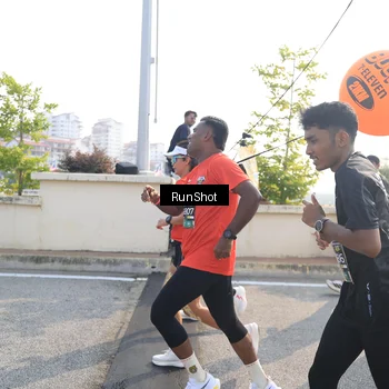 Runner Photo 6910954