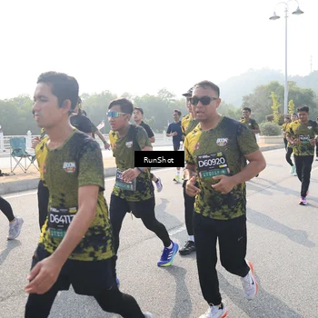 Runner Photo 6910958