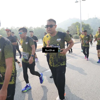 Runner Photo 6910987