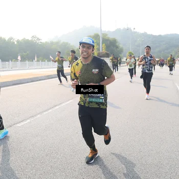 Runner Photo 6911081