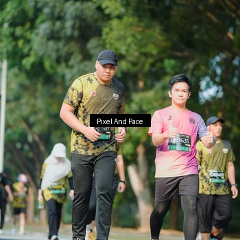 Runner Photo 6911092
