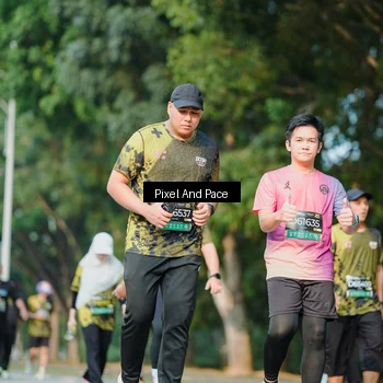 Runner Photo 6911094
