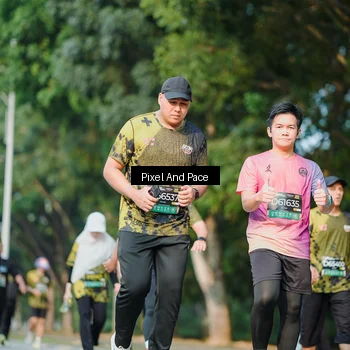 Runner Photo 6911096
