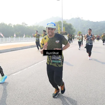Runner Photo 6911102