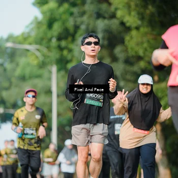 Runner Photo 6911125