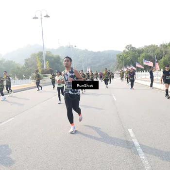 Runner Photo 6911127
