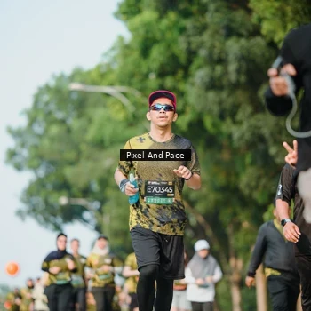 Runner Photo 6911140