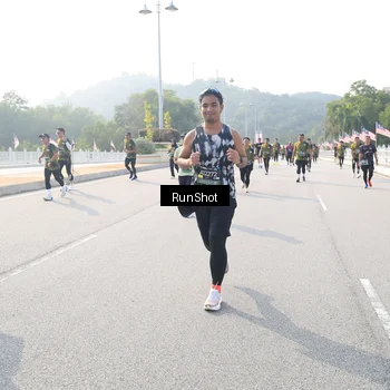 Runner Photo 6911160
