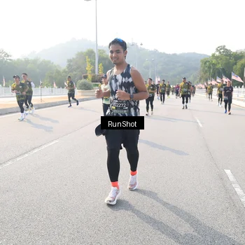 Runner Photo 6911162