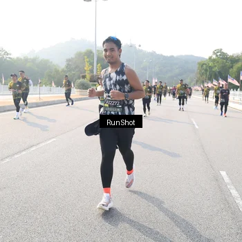 Runner Photo 6911170