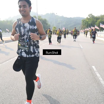 Runner Photo 6911187