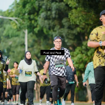 Runner Photo 6911219