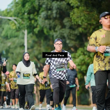 Runner Photo 6911220