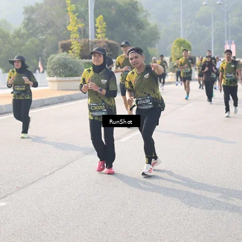 Runner Photo 6911261