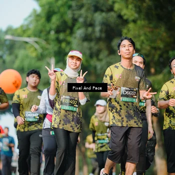 Runner Photo 6911292