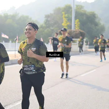 Runner Photo 6911346