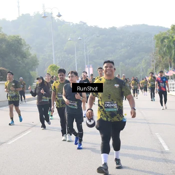 Runner Photo 6911347
