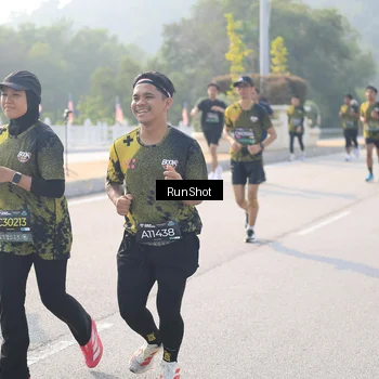Runner Photo 6911365