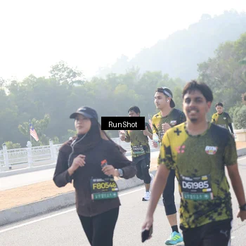 Runner Photo 6911394