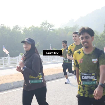 Runner Photo 6911405