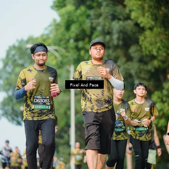 Runner Photo 6911406
