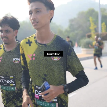 Runner Photo 6911417