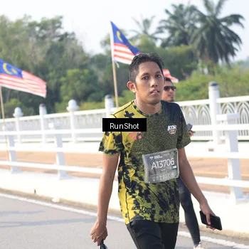 Runner Photo 6911439