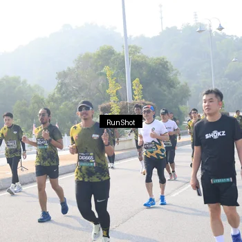 Runner Photo 6911464