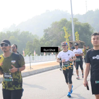 Runner Photo 6911481