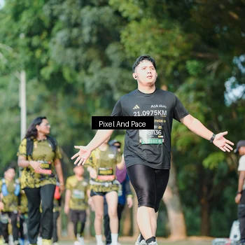 Runner Photo 6911503
