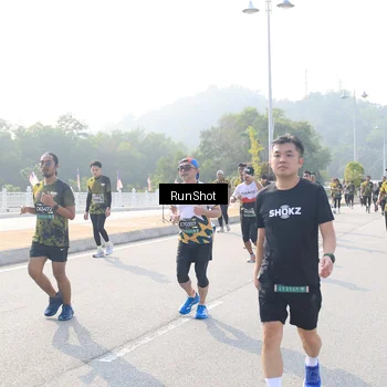 Runner Photo 6911510