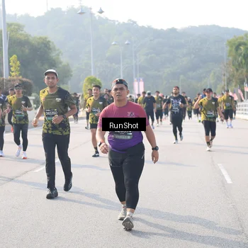 Runner Photo 6911551