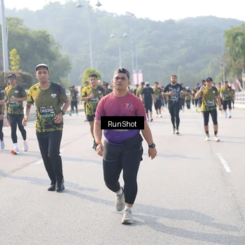 Runner Photo 6911556