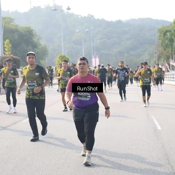 Runner Photo 6911557