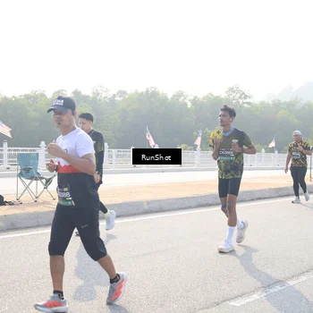 Runner Photo 6911576