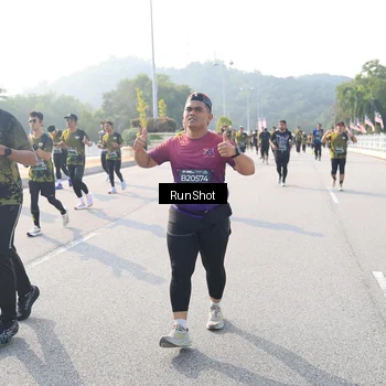 Runner Photo 6911612
