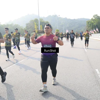 Runner Photo 6911618