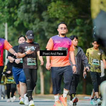 Runner Photo 6911634