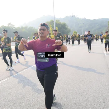 Runner Photo 6911635