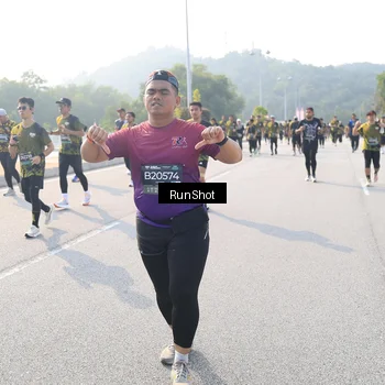 Runner Photo 6911639