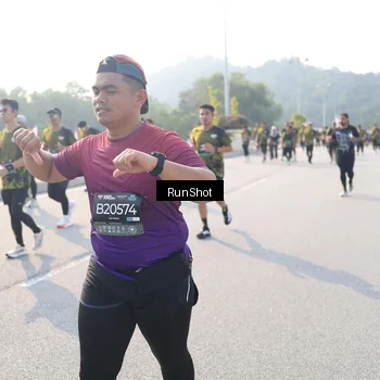 Runner Photo 6911643