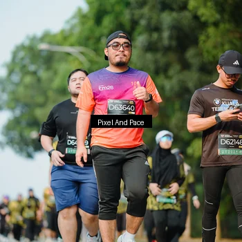 Runner Photo 6911660