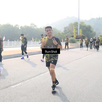 Runner Photo 6911681