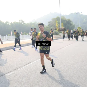 Runner Photo 6911688