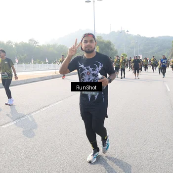 Runner Photo 6911759