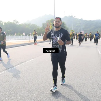 Runner Photo 6911765